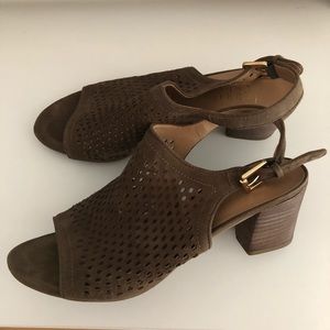 Open toe, mesh sandal with small heel, size 9